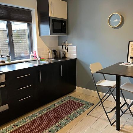 Woodquay Mews Apartment กัลเวย์ ภายนอก รูปภาพ